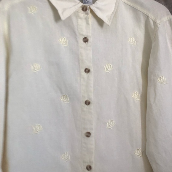 Vintage Yellow Floral Embroidered Linen Button Up Shirt Size Medium - Picture 2 of 9